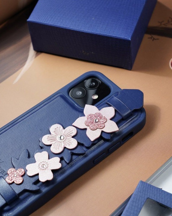 Produktbild Kingxbar The Sweet Series case is decorated with original Swarovski crystals for iPhone 12 Pro Max blue (Apple iPhone 12 Pro Max)