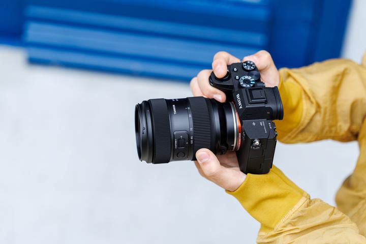 Productafbeelding Tamron 35-100mm F/2.8 Di III VXD Sony E (Sony E, APS-C / DX)