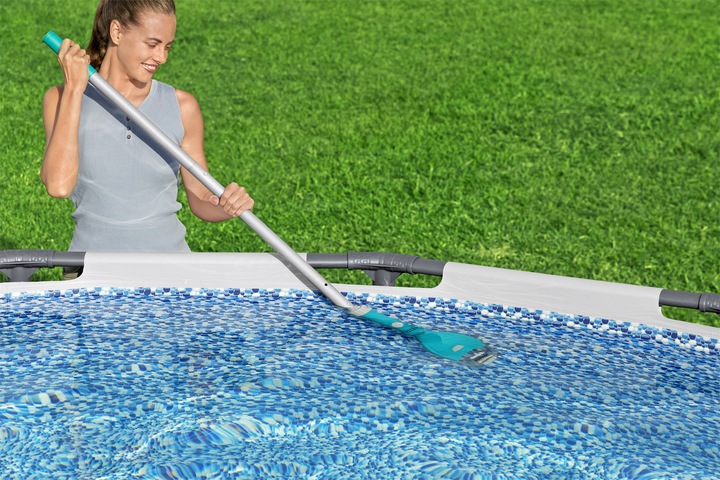Actual product image Bestway AquaTech™ Cordless Pool Vacuum