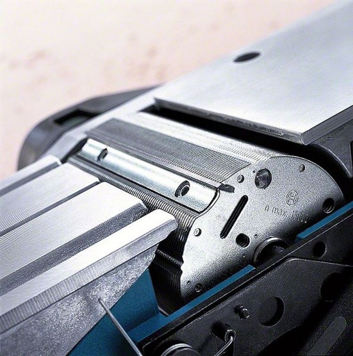 Actual product image Bosch Professional GHO 40-82 C with L-Boxx