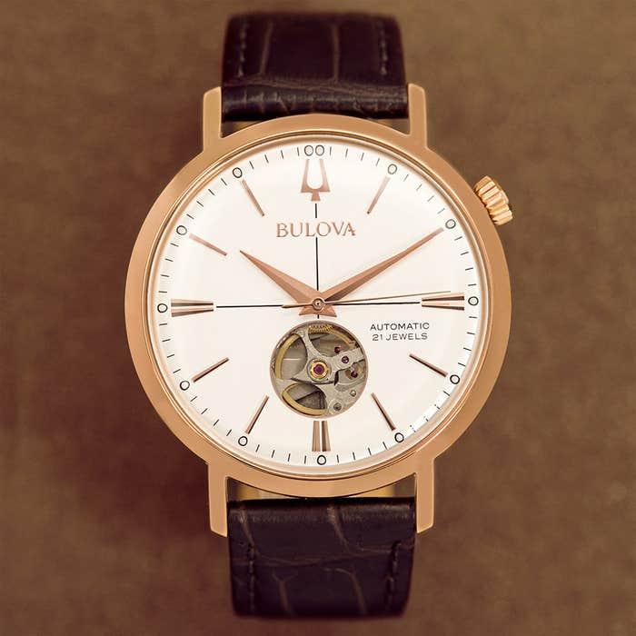 Actual product image Bulova 97A136 Classic Automatic Men 41mm 3ATM (Analogue wristwatch, 41 mm)
