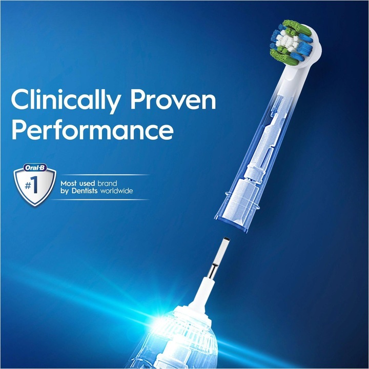 Actual product image Oral-B Precision Clean CleanMaximiser (8 x)