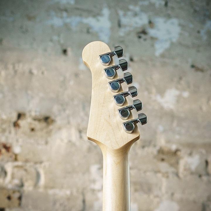 Produktbild Yamaha PAC112J 6-saitige E-Gitarre Schwarz (E-Gitarre)