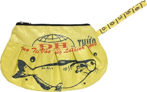 Produktbild Bekos Upcycling - Universal- Tasche aus recycelten Fischfuttersäcke gelb