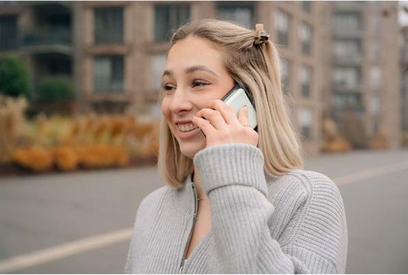 Produktbild Verbatim Charge 'n' Go Essentials Power Bank Magnetic Wireless 10000mAh Green (10000 mAh, 35 W, 37 Wh)