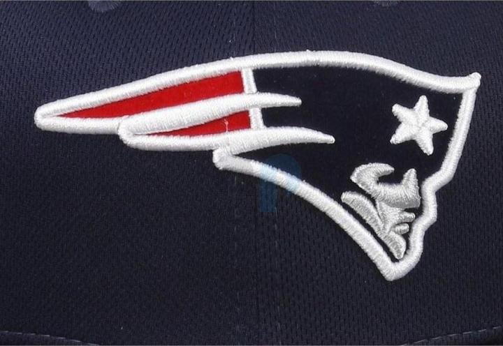 Actual product image New Era NFL - New England Patriots - Fitted Trainer 59Fifty Cap Blue 7 1/4 (56)