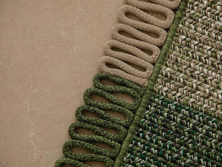 Actual product image Micadoni Carpet, "Aguila", 160x230x0.5 Made in Europe (160 x 230 cm)