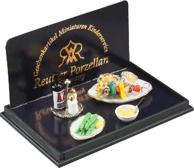 Actual product image Reutter 001.713/6 - Barbecue evening, miniature in 1:12 scale