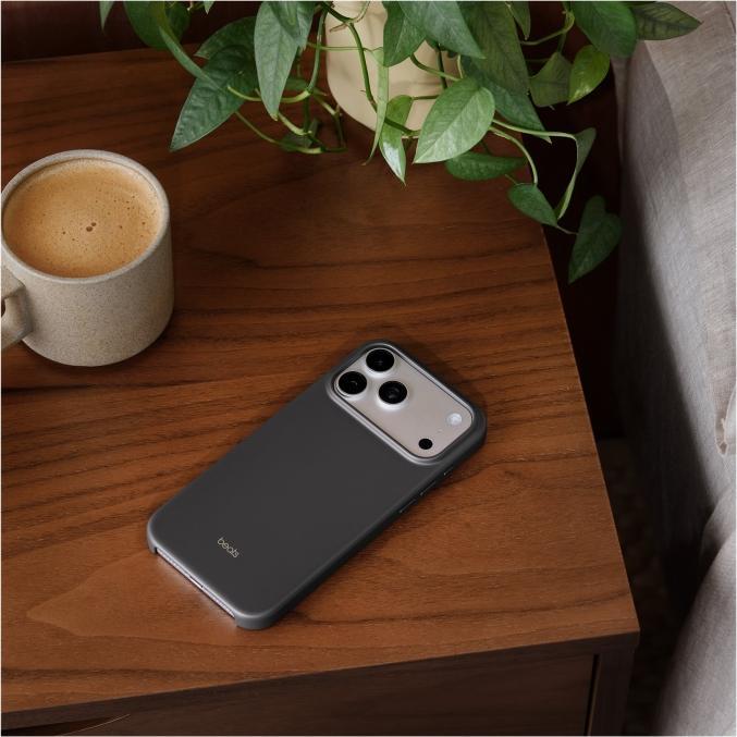 Actual product image Beats Case with MagSafe (Apple iPhone 17 Pro Max)