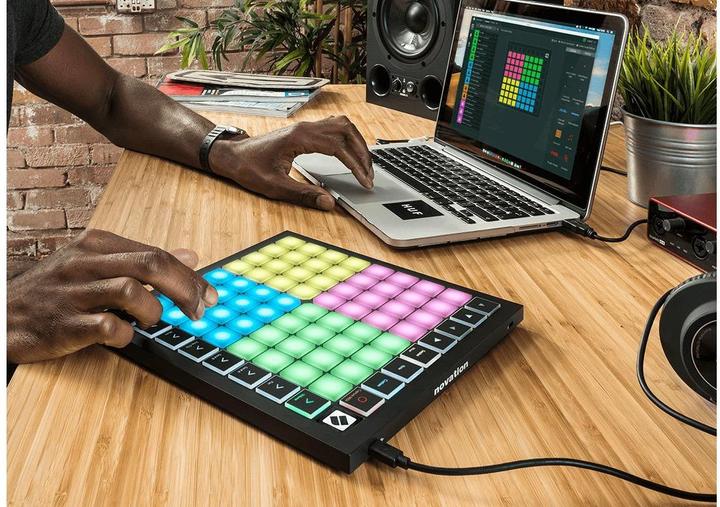 Produktbild novation Launchpad X (Controller)