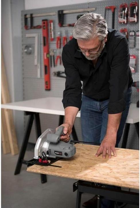 Actual product image Powerplus Hand-held circular saw 1200W Ø 185mm - 1 Acc.