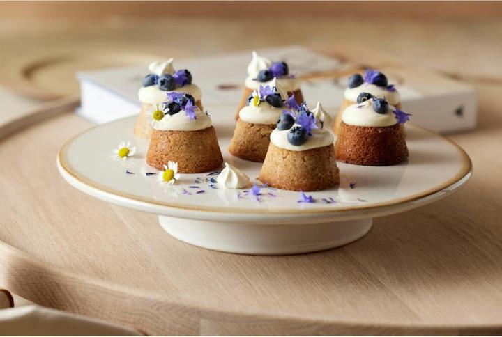 Actual product image Bitz Cake plate