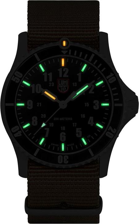 Produktbild Luminox Sport Timer 30th Anniversary 0900 Serie limited Edition 730 Stück. 30 in der Schweiz. (Analoguhr, Taucheruhr, Swiss Made, 42 mm)