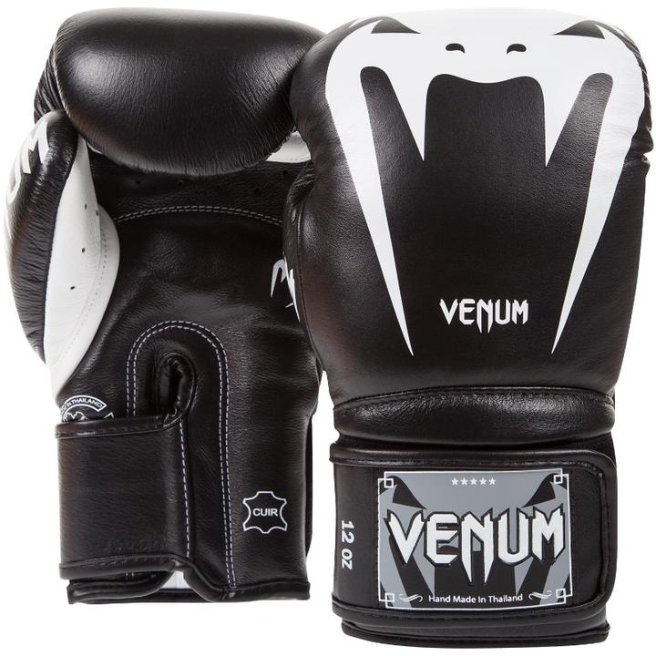 Actual product image Venum Giant 3.0 Boxing Gloves-Black (12 OZ, One size)