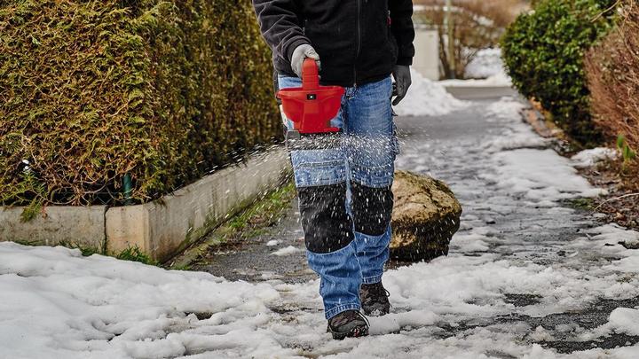 Actual product image Einhell Universal spreader 18 LiSolo Power XChange