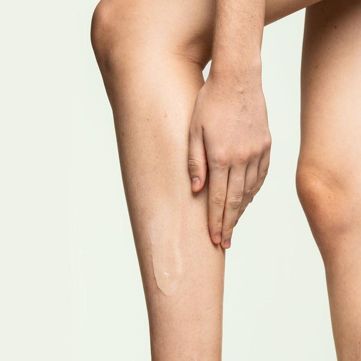 Produktbild InnovaGoods Energetisierende Creme für müde Beine CBD Zencalm 200 ml (Körpercreme, 200 ml)