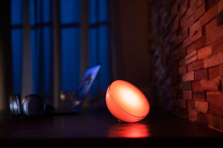 Actual product image Philips Hue Go Base BT (520 lm)
