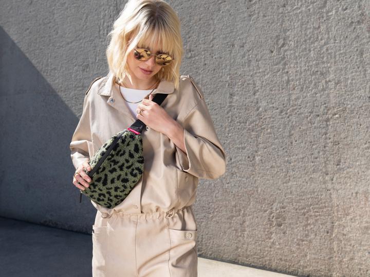Produktbild reisenthel beltbag teddy leo olive