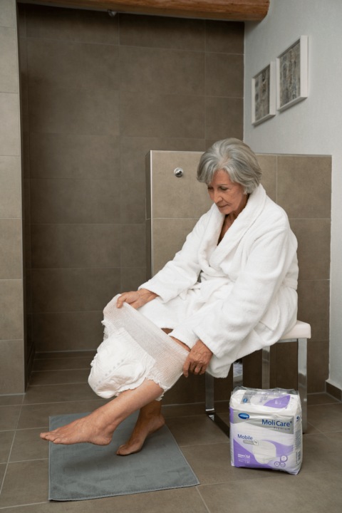 Actual product image MoliCare Mobile 8 (14 x, M)