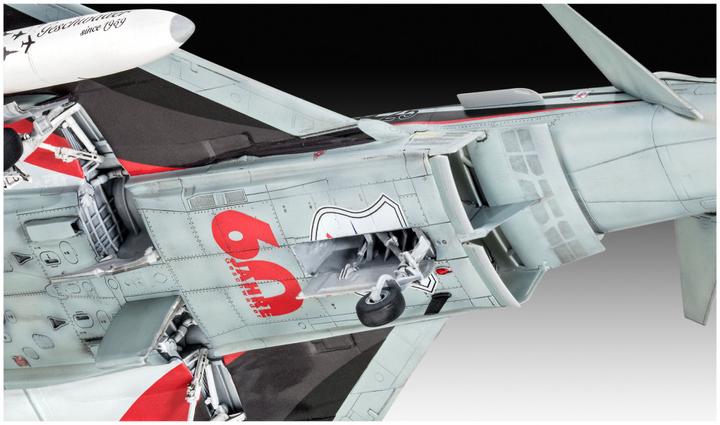Produktbild Revell Eurofighter Typhoon BARON SPIRIT