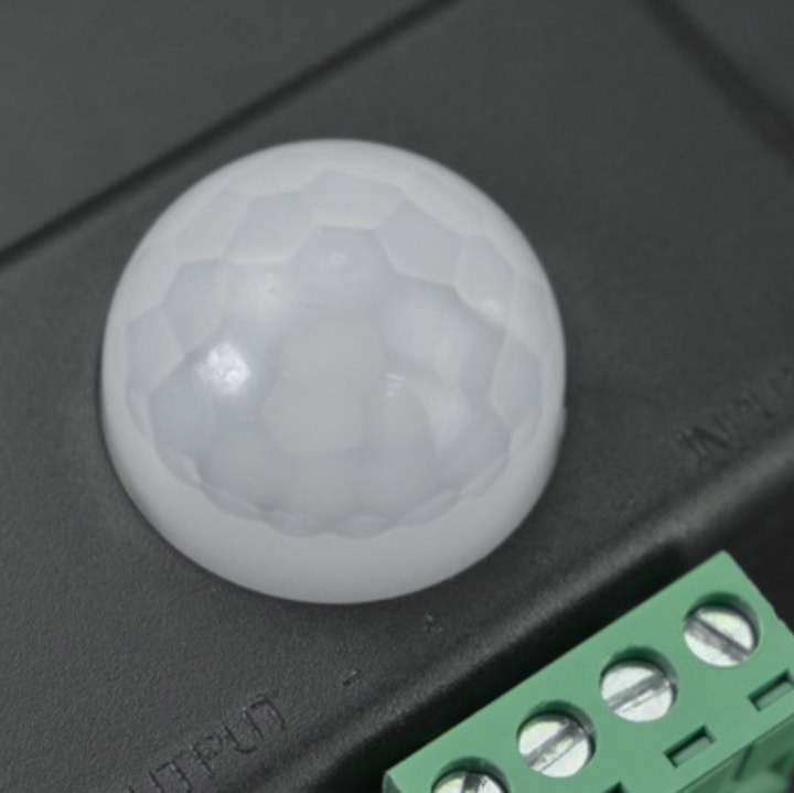 Produktbild DFRobot 12V/24V DC PIR Bewegungsmelder Modul