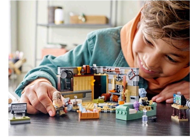 Actual product image LEGO Bro Thor's new Asgard (76200, LEGO Rare Sets, LEGO Marvel)