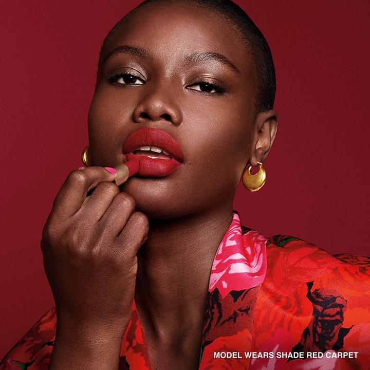 Actual product image Bobbi Brown Luxe Matte Lipstick Red Carpet (Red carpet)