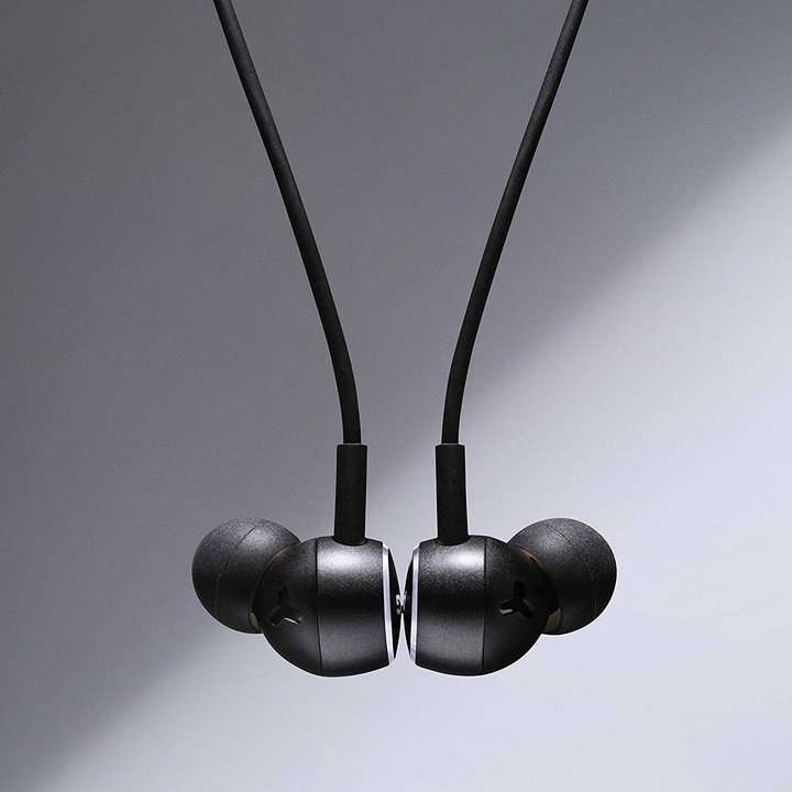 Actual product image AKG Y100 (8 h, Wireless)