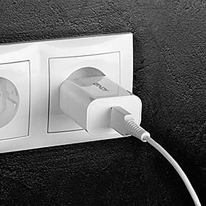 Actual product image Lindy 18W USB Type A Charger Fast charging via USB Type A cable (18 W)