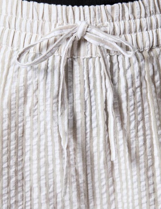 Produktbild Pieces Pcsally Hw Loose String Shorts Noos (S)
