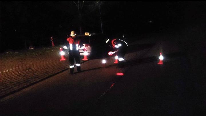 Actual product image HP Autozubehör Safety flasher cone foldable