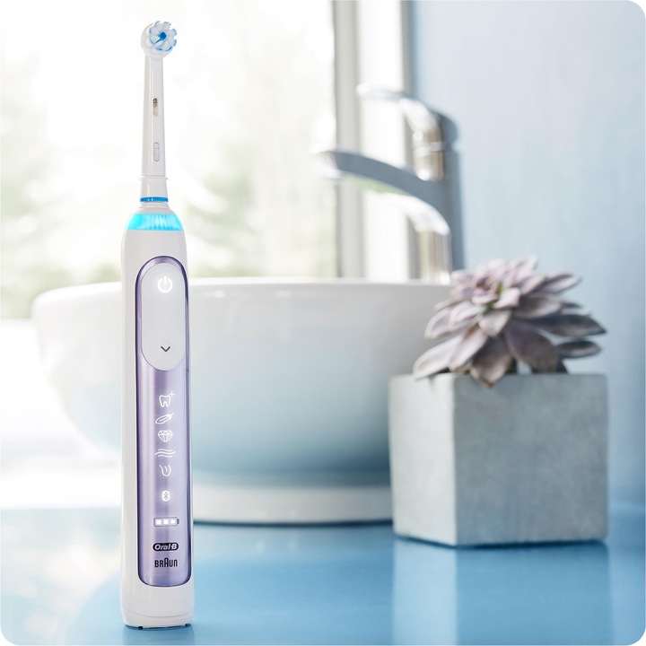 Actual product image Oral-B Genius 10100S 10000 (Oscillating toothbrush)