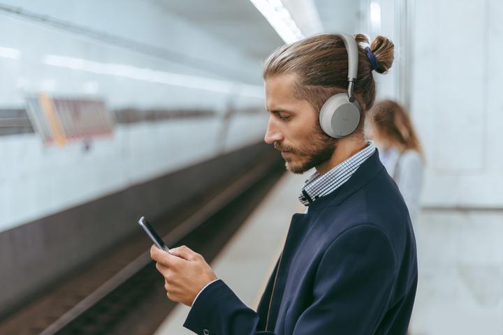 Produktbild Yealink Bluetooth Headset BH72 Teams Light Gray USB-A (Kabellos, USB-A)