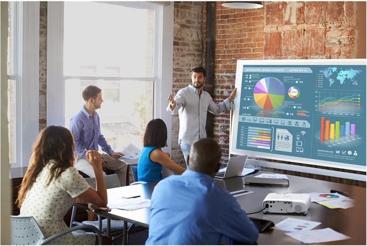 Produktbild Epson EH-TW840 (Full HD, 4000 lm, 1.21:1 - 1.45:1)