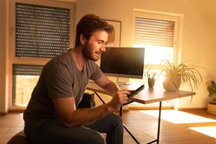 Actual product image Rademacher Homepilot roller shutter automation set Premium Smart