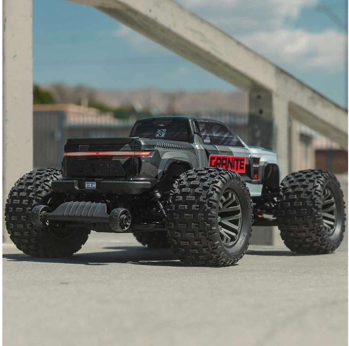 Image du produit Arrma M.TRUCK GRANITE BLX 1:10 4WD EP RTR 223S BLX Brushless - Gun Metal w/DSC (Presque prêt à être conduite)