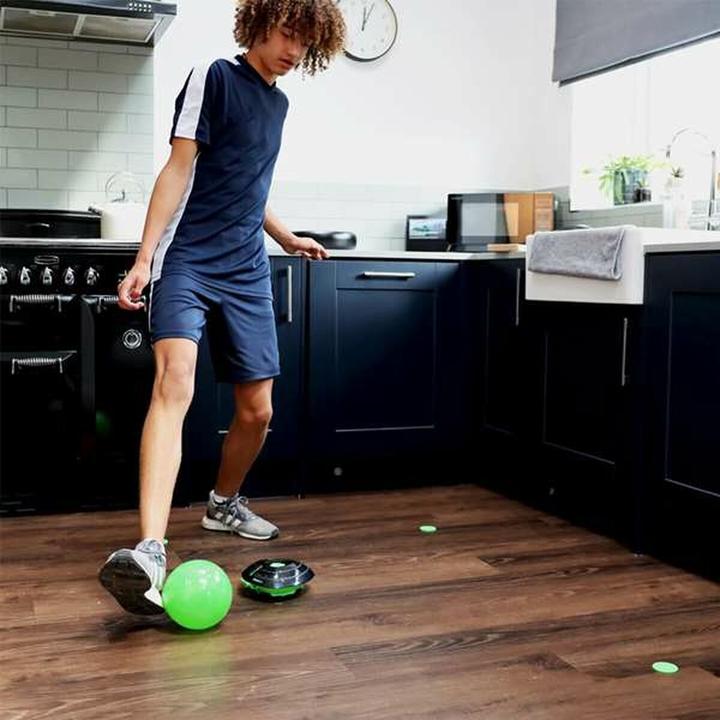 Produktbild Giochi Preziosi Robot De Football (Multilingual)