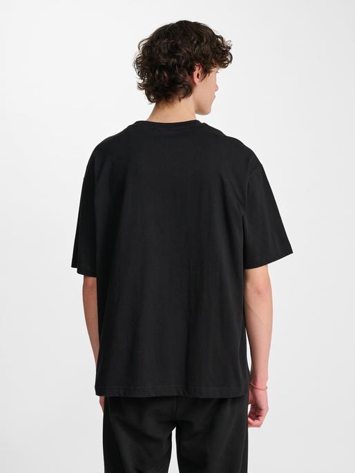 Actual product image hummel hmlLOOSE T-SHIRT BEE S/S (XS)