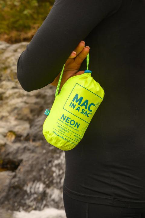 Actual product image Mac in a Sac Neon (XL)