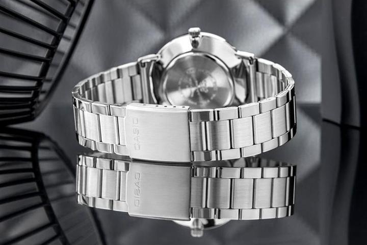 Image du produit Casio Herrenuhr MTP-VT03D-1BDF + Box (Montre analogique, 39 mm)