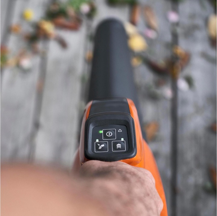Actual product image Husqvarna 325iB (Rechargeable battery operated, Leaf blower)