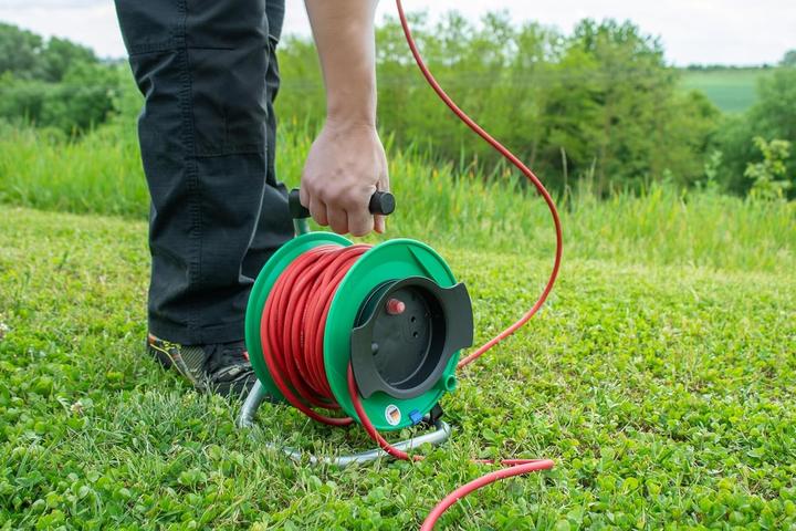 Actual product image As - Schwabe Cable reel 50.00 m red earthing contact rubber plug 12239 (50 m, 1.50 mm²)