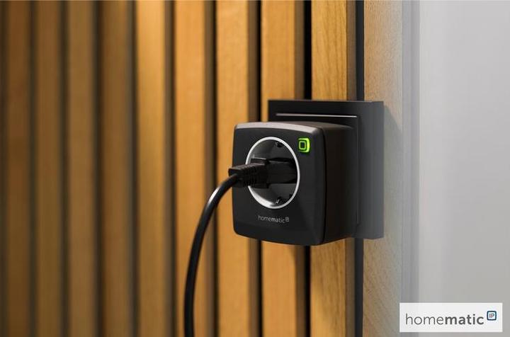 Produktbild EQ-3 Homematic IP Smart Home Schalt-Mess-Steckdose - anthrazit, Steckdose misst Strom, digitaler Zwi