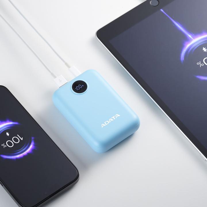 Actual product image Adata Powerbank P10022-12 10000 mAh, Akkutyp: Lithium-Polymer (10000 mAh, 15 W, 37 Wh)