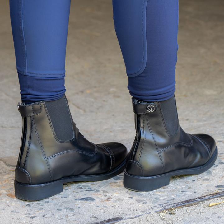 Actual product image Harry's Horse Montreal (35)