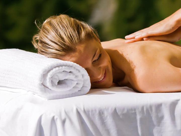 Produktbild Smartbox Graubünden entdecken: 1 Aufenthalt, 1 Dinner oder 1 Wellnessaktivität für 2 (2 Personen)