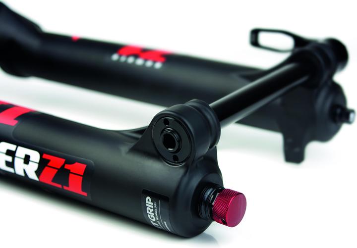 Produktbild Marzocchi Federgabel Bomber Z1 27.5" 180 Sweep-Adj 15QRx110 15 T mat black 44 R (180 mm, Feder)