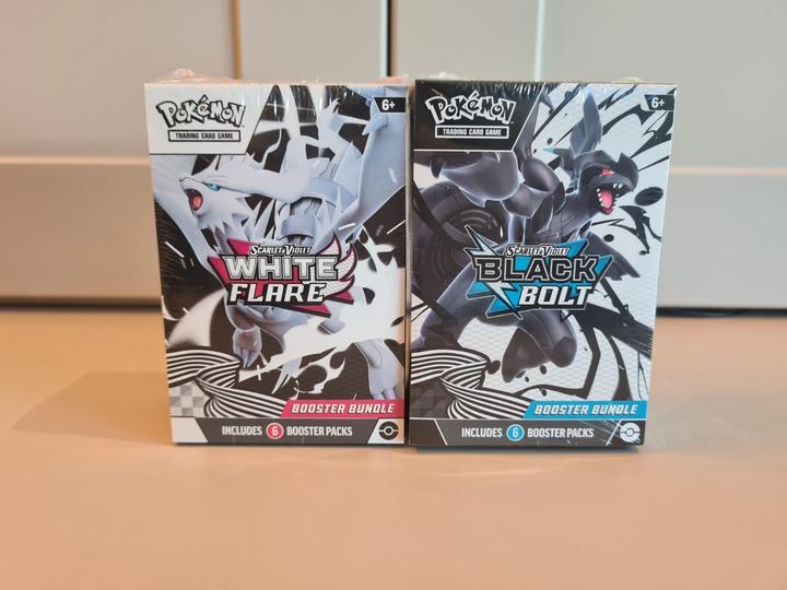 Produktbild Pokémon P-EN SV10.5 Black Bolt (Englisch, Bundle)