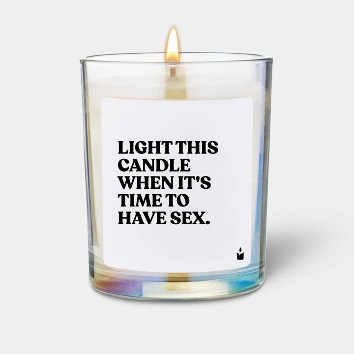Produktbild Chatty Candles Duftkerze Woody Light this candle when it's time to have sex.
