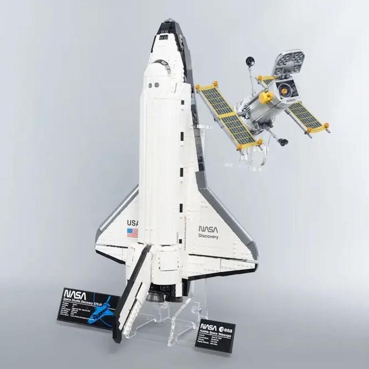 Produktbild iDisplayit Acryl-Ständer Vertikal für LEGO® 10283 NASA Space Shuttle Discovery
